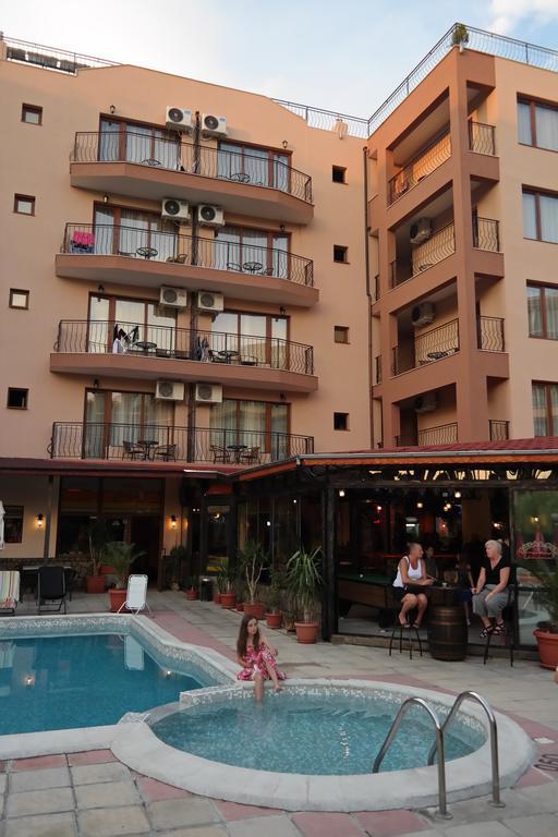 Friends Family Hotel Sluneční pobřeží Exteriér fotografie